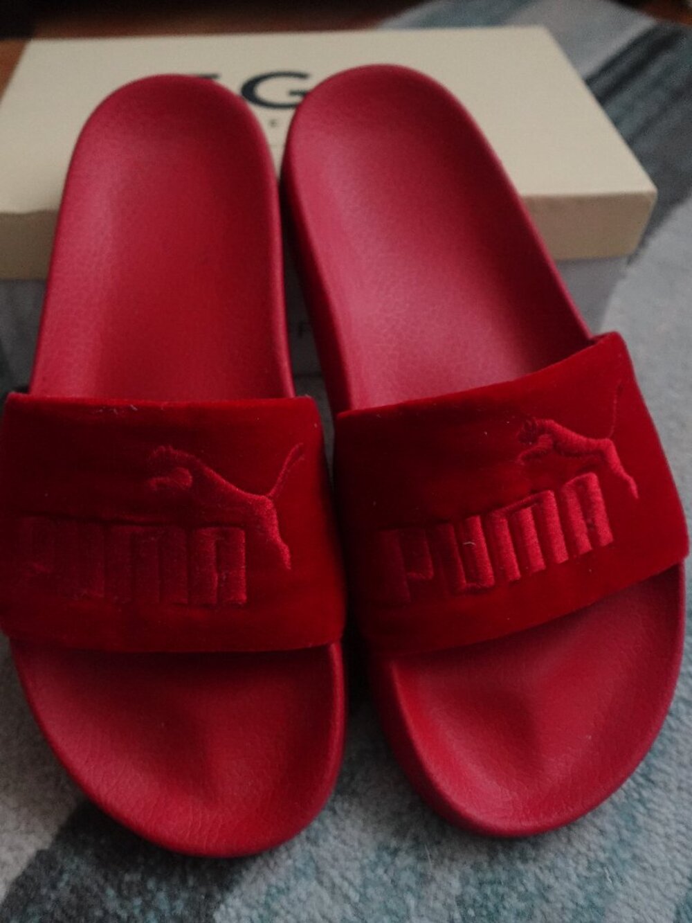 Red Puma Felt Slides - Size 9.5 - slight wear on bottom